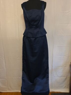 Elegant Navy Two-Piece Evening Gown with Peplum Bodice